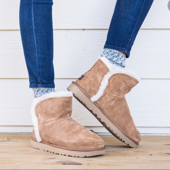 uggs mini fluff